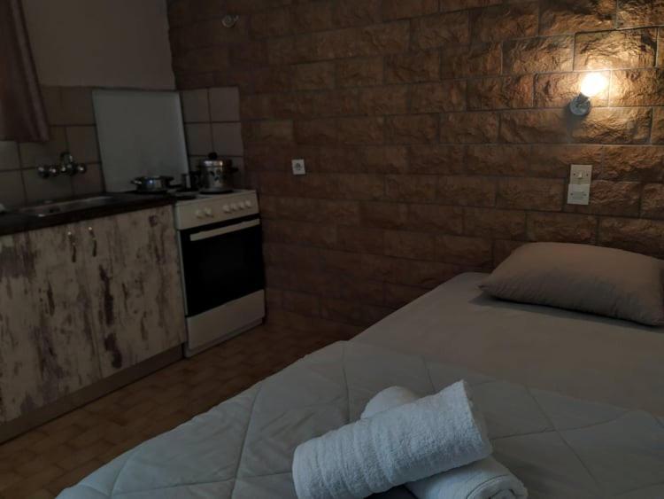 Lions 2 & Apartments, Poros Island. דירה