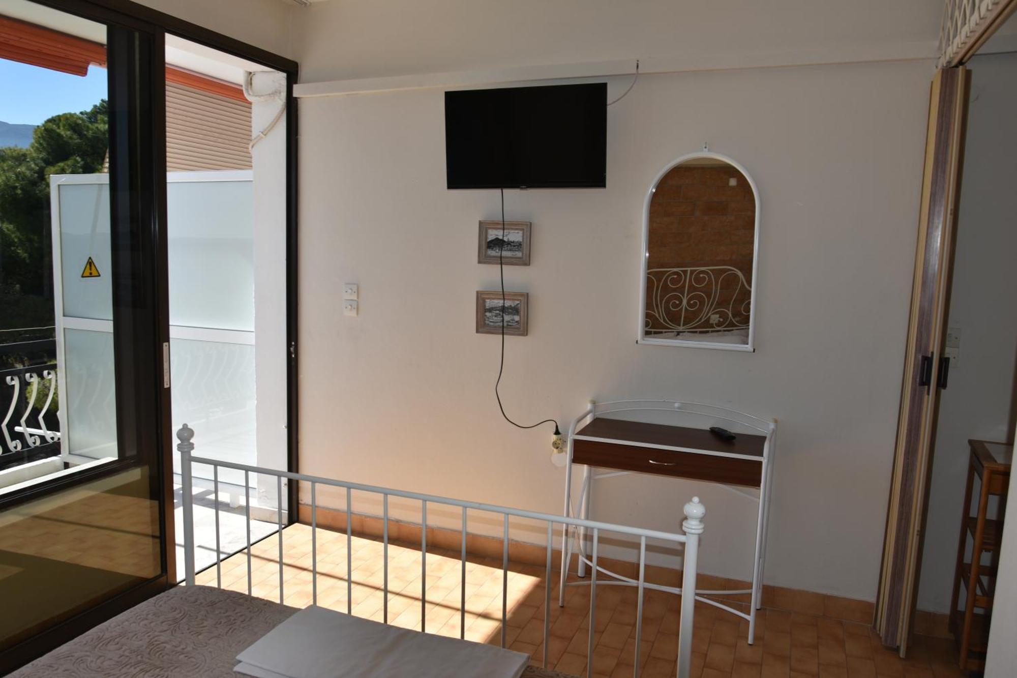 דירה Lions 2 & Apartments, Poros Island. Poros Town