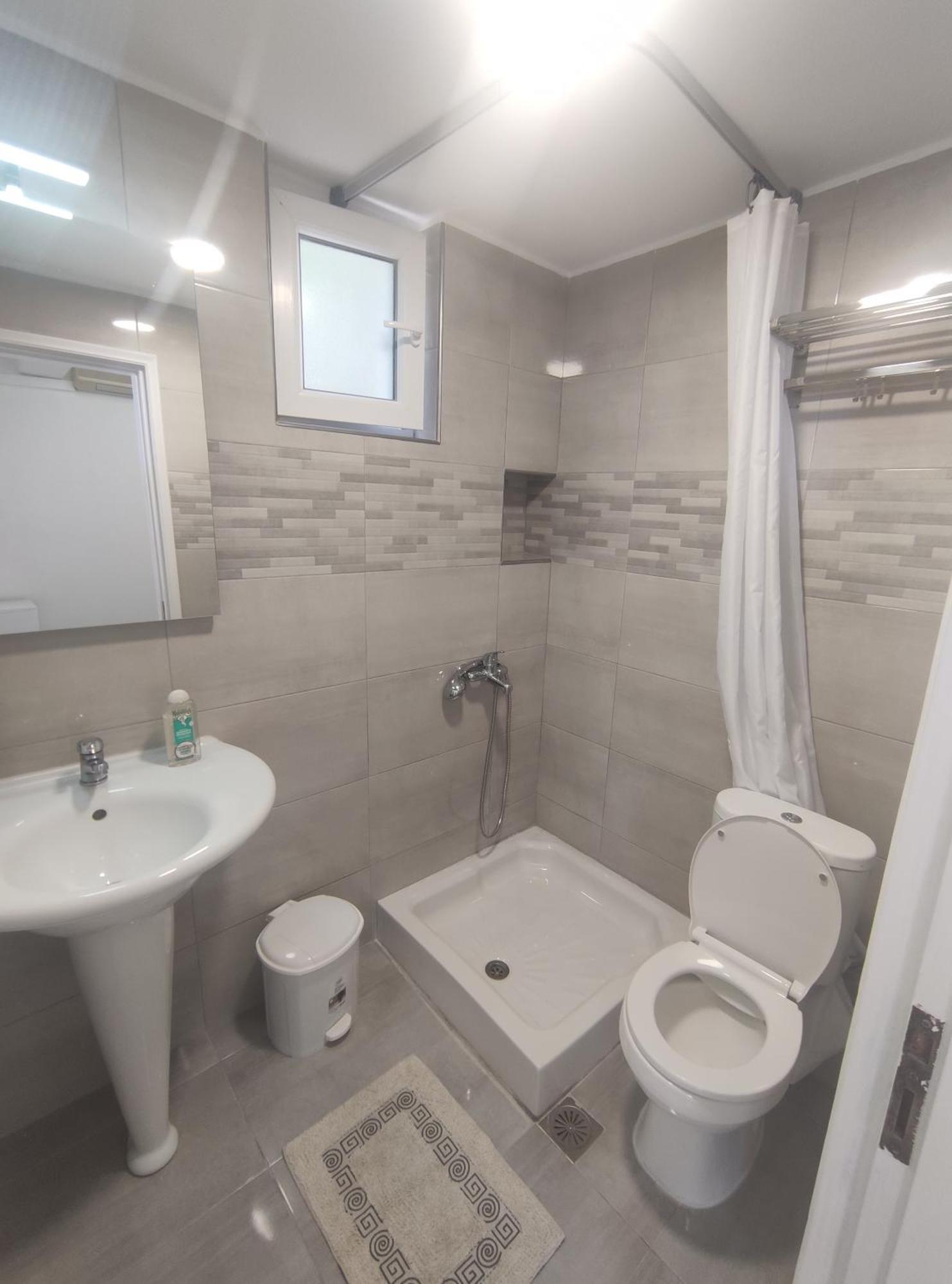 Apartament Lions 2 & Apartments, Poros Island. *