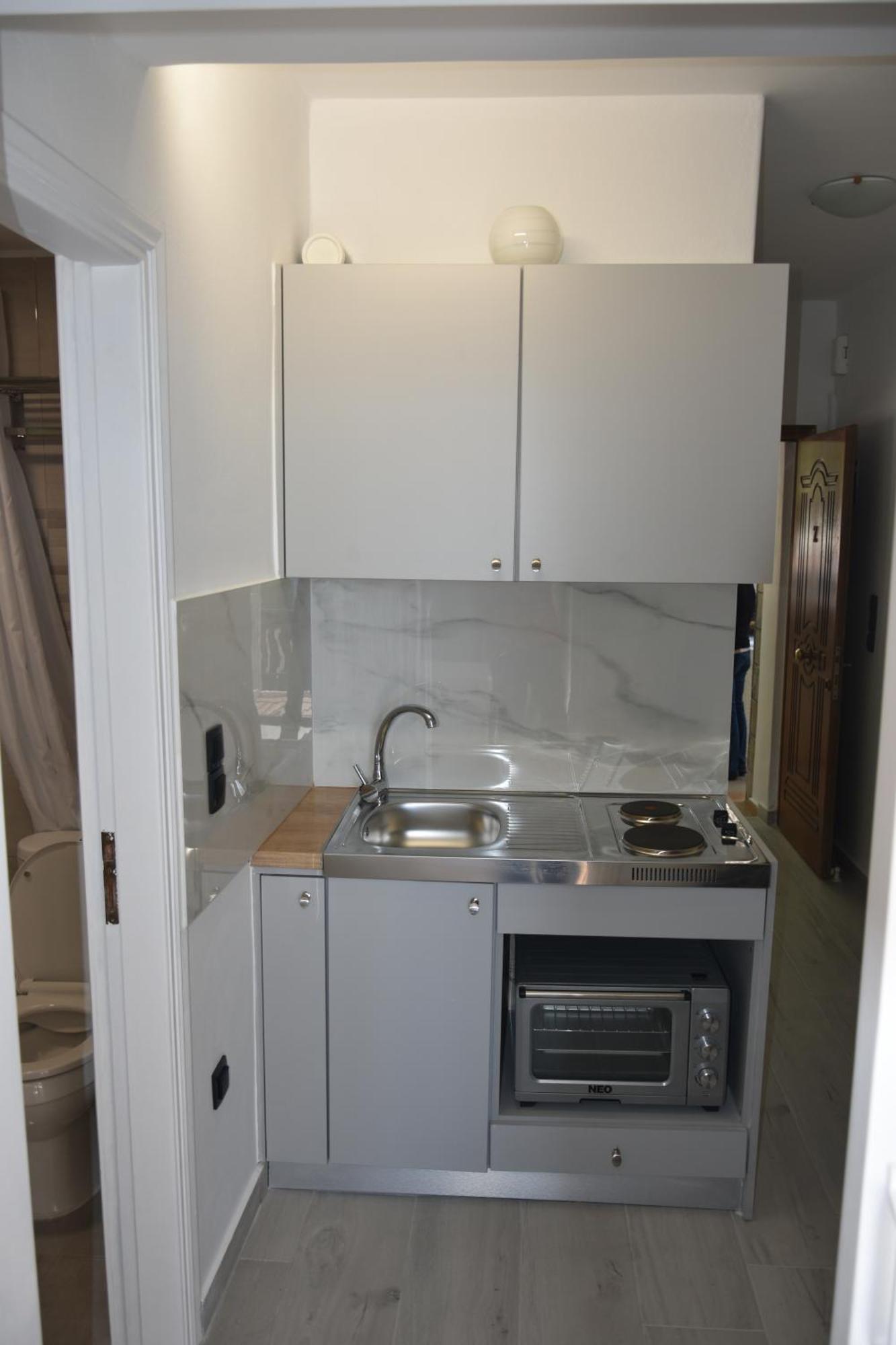 Lions 2 & Apartments, Poros Island. דירה Poros Town